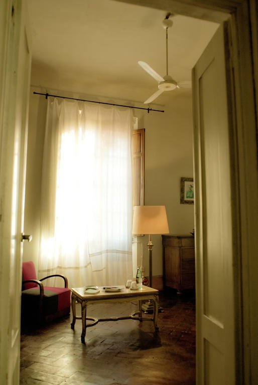 Le Tre Stanze Hotel Firenze Szoba fotó