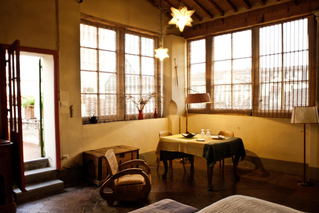 Le Tre Stanze Hotel Firenze Szoba fotó