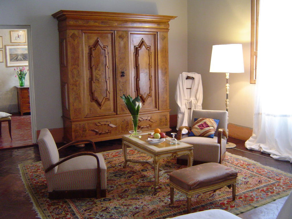 Le Tre Stanze Hotel Firenze Szoba fotó